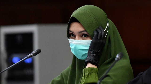 Terdakwa Pinangki Sirna Malasari menjalani sidang lanjutan di Pengadilan Tipikor, Jakarta, Senin (9/11). Foto: Sigid Kurniawan/ANTARA FOTO