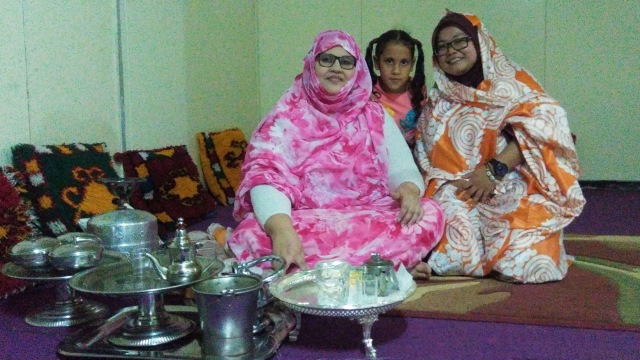 Minum teh a la Mauritania | Foto Erna Sugih Priatin