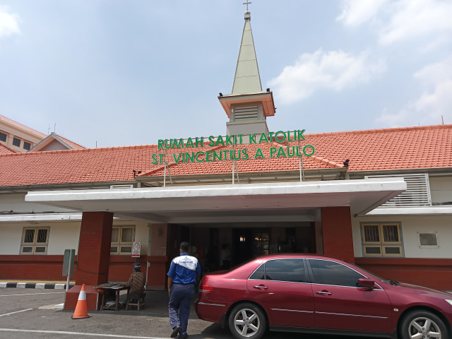 Rumah Sakit Katolik St. Vincentius A. Paulo atau yang lebih dikenal dengan nama RKZ, pernah menjadi rumah sakit tempat dirawatnya korban perang 10 November 1945. Foto-foto: Masruroh/Basra﻿