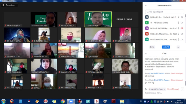 Guru dilatih PJJ - Sejumlah guru SMP dan MTs di Kabupaten Tanjung Jabung Timur dilatih menggunakan zoom tentang pembelajaran jarak jauh di masa pandemi corona. (Foto: Tanoto Foundation).