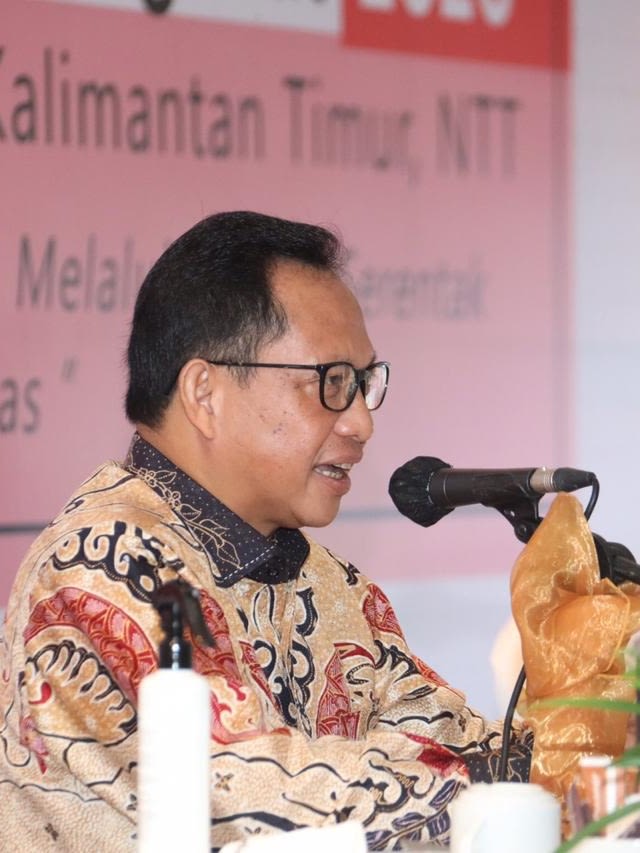 Mendagri Tito Karnavian saat memberikan sambutan pada Kegiatan Webinar Pembekalan Pilkada Berintegritas Series 5. Foto: Kemendagri
