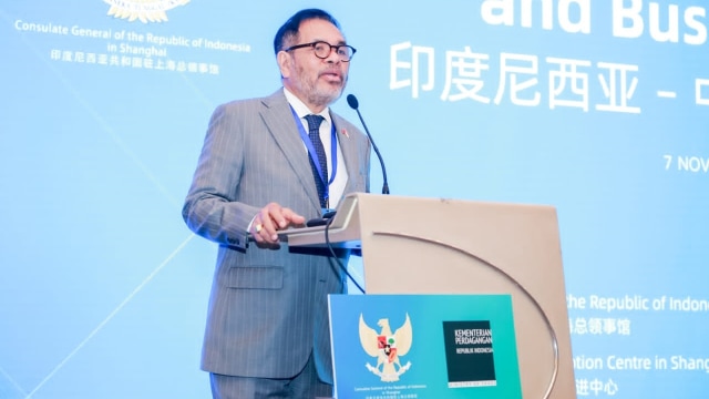 Dubes RI untuk China dan Mongolia, Djauhari Oratmangun saat di Shanghai. Foto: KBRI Beijing