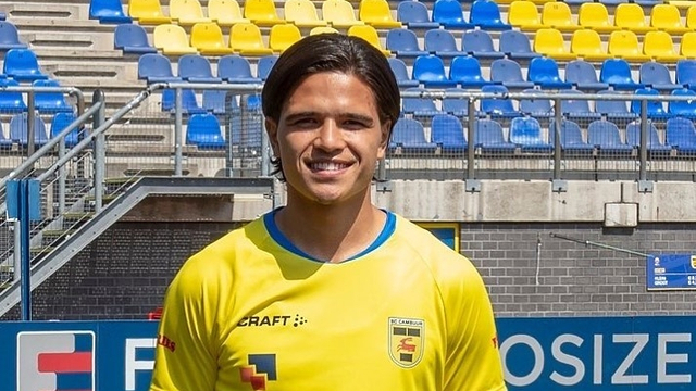 Ragnar Oratmangoen. Foto: Instagram/@sccambuurlwd