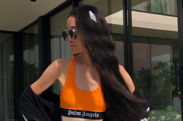 Reaksi Vera Wang saat foto tubuh berototnya viral. Foto: dok. Instagram/ @verawang