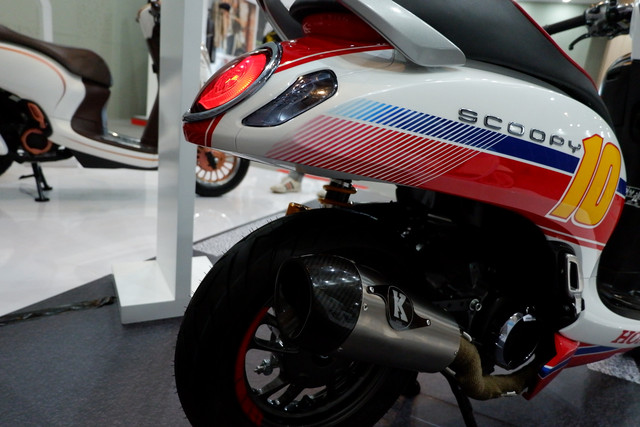 Modifikasi all new Honda Scoopy garapan Katros Garage yang spakbornya dipapas. Foto: Aditya Pratama Niagara/kumparan
