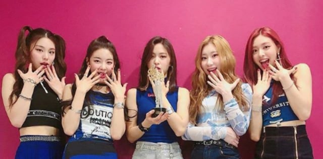Member Itzy Foto: Instagram Itzy Official