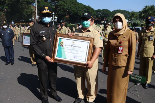 Penghargaan Kovablik Jatim. Foto: Feni Yusnia