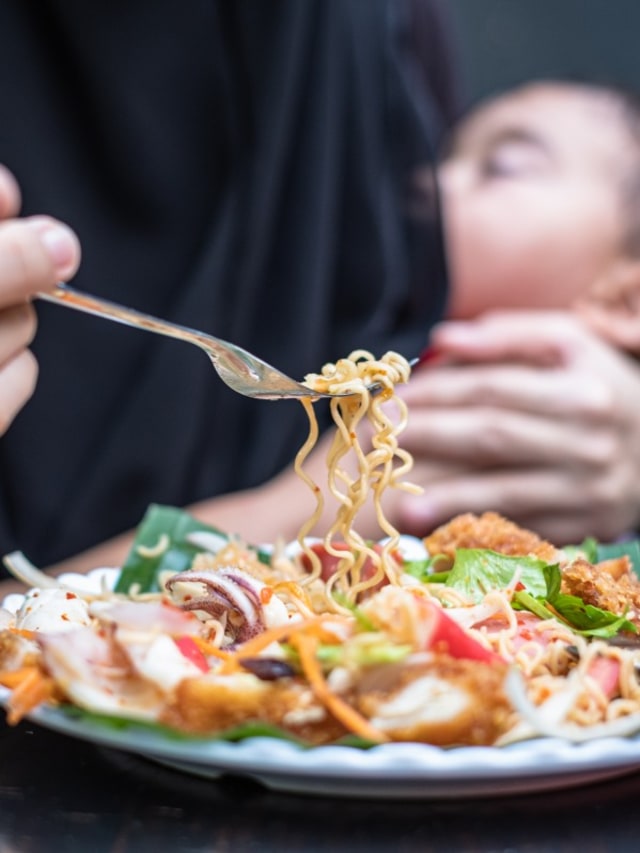 Kata Ahli Tentang Makanan yang Dilarang untuk Ibu Menyusui Foto: Shutterstock