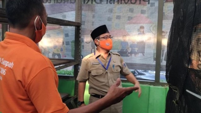 Laboratorium Maggot di Dinas Lingkungan Hidup DKI Jakarta. Foto: Twitter/@dinaslhdki