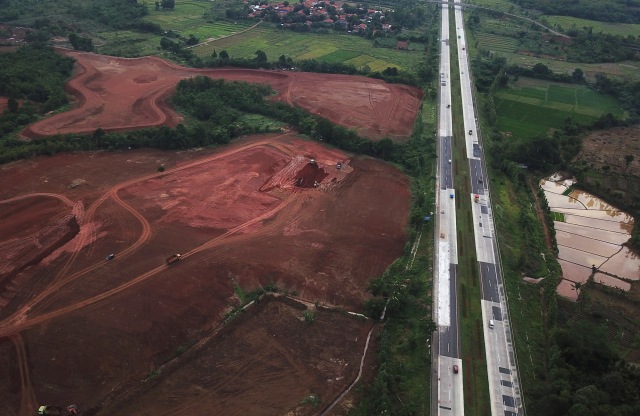 Proyek pembangunan Kawasan Subang Smartpolitan di Kabupaten Subang, Jawa Barat. Foto: Raisan Al Farisi/Antara Foto