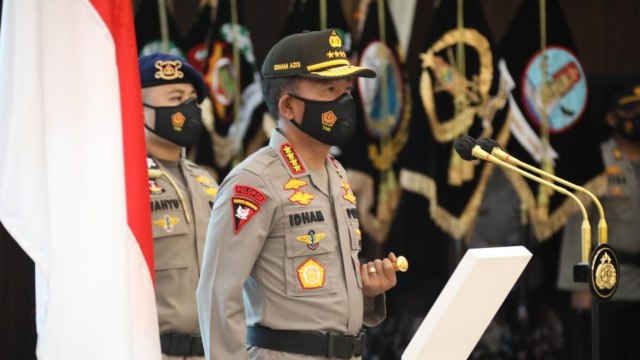 Kapolri Jenderal Pol Idham Azis pimpin sertijab Kapolda Jabar dan Kapolda Metro Jaya. Foto: Polri