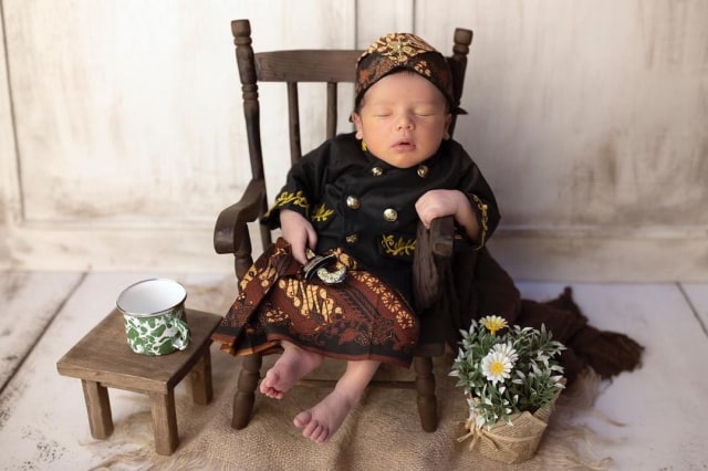 Andhika Pratama dan Baby Saka. Foto: Instagram/@andhiiikapratama