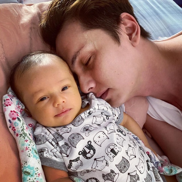Andhika Pratama dan Baby Saka. Foto: Instagram/@andhiiikapratama
