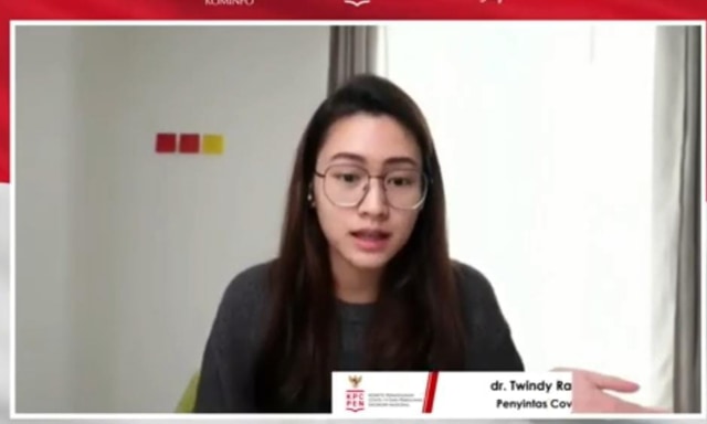 Dokter Twindy Rarasati, dokter sekaligus penyintas corona. Foto: Youtube Forum Merdeka Barat