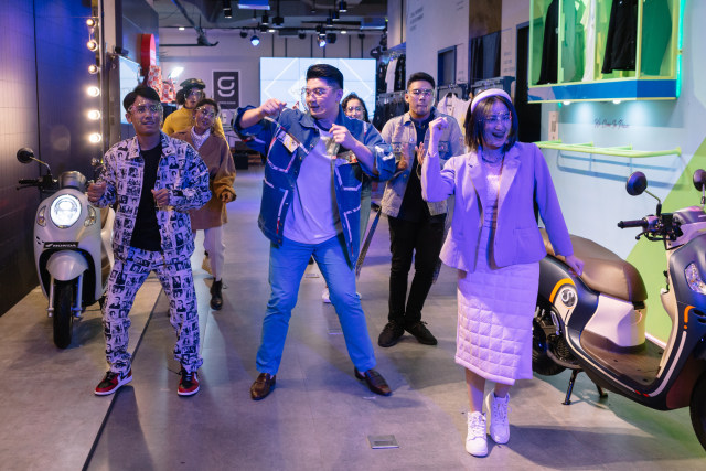 Keseruan 4 influencer di Scoopy Style, Virtual Fashion Show Otomotif Pertama di Indonesia. Dok. AHM.