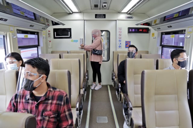 Penumpang kereta api KAI Foto: Dok. Humas KAI