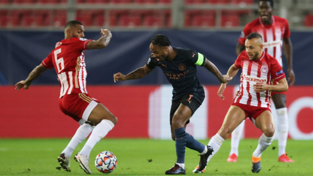 Pertandingan Liga Champions Olympiacos vs Manchester City di Stadion Karaiskakis, Piraeus, Yunani, Senin (25/11). Foto: REUTERS/Alkis Konstantinidis