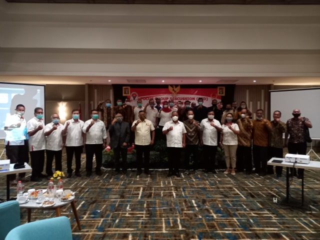 KONI Pusat bekerja sama dengan Kementerian Pemuda dan Olahraga menggelar sebuah acara Focus Group Discussion (FGD) di Hotel Solia Zigna, Laweyan, Solo secara virtual