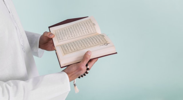 Tafsir Ayat : Freepik
