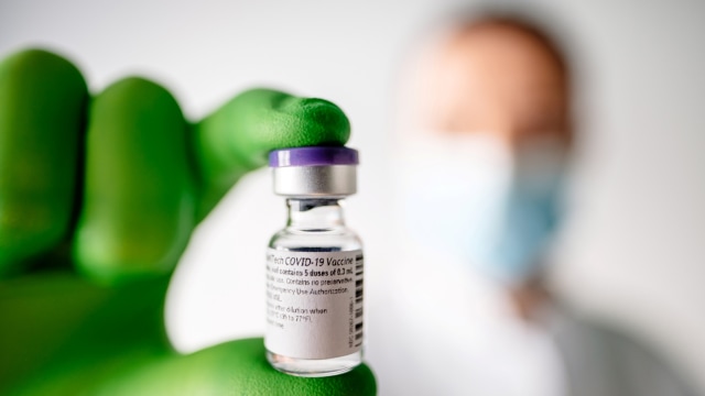 Ilustrasi vaksin corona Pfizer-BioNTech. Foto: BioNTech SE 2020/via REUTERS