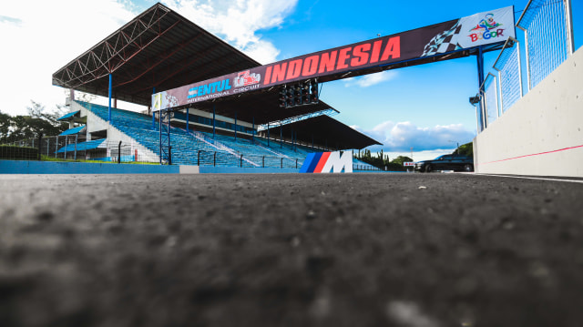 Aspal baru di Sirkuit Sentul. Foto: Bangkit Jaya Putra/kumparan