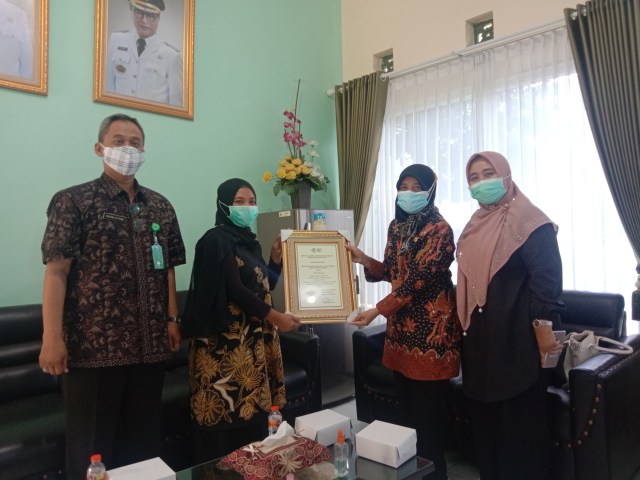 Penghargaan STBM. Foto: Feni Yusnia