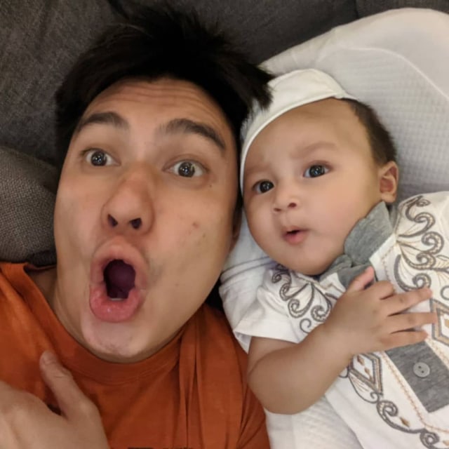 Baim Wong dan putranya, Kiano. Foto: Instagram @baimwong
