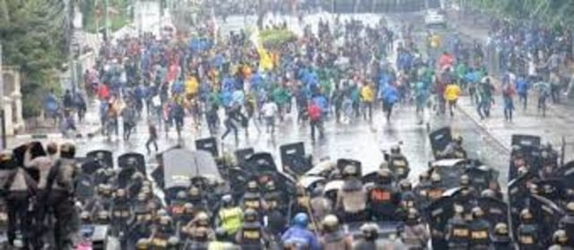 Konflik sosial yang sering berujung kerusuhan. Foto: Kabarntt