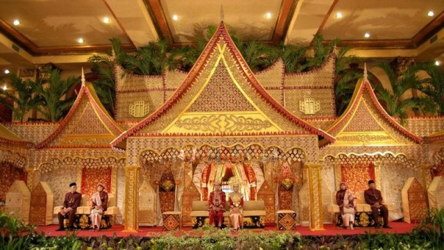 lustrasi dekorasi pernikahan Minang. Foto: ist