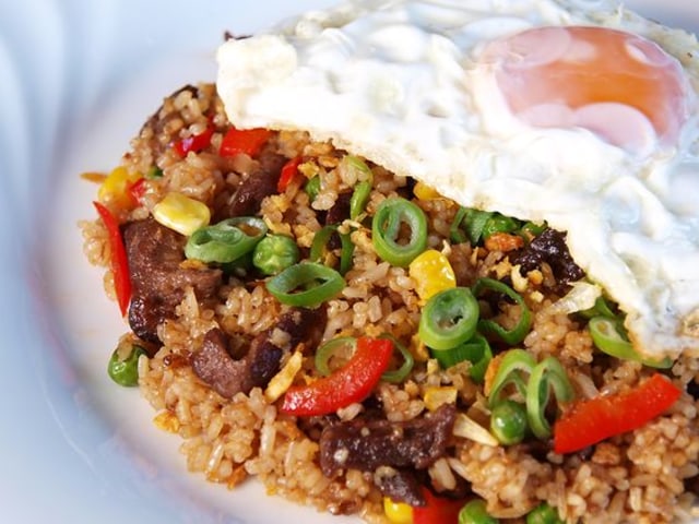 Resep nasi goreng spesial daging sapi Foto: Pinterest