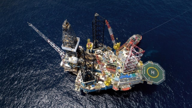 Fasilitas Pengeboran Minyak atau Rig Lepas Pantai. Foto: SKK Migas