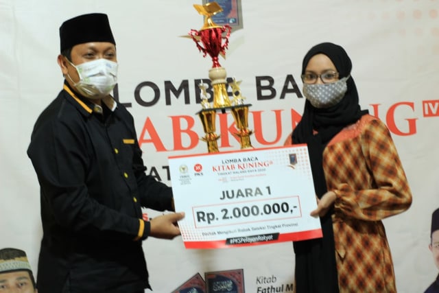 Lomba Baca Kitab Kuning. Foto: PKS