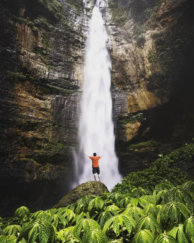 Air Terjun Sekar Langit, Magelang  Foto: Liestprabu