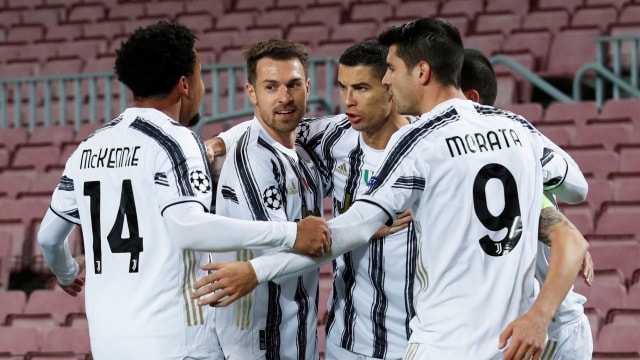 Para pemain Juventus. (8/12). Foto: Albert Gea/REUTERS