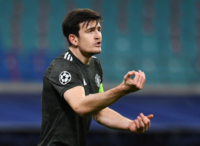 Harry Maguire pada laga RB Leipzig vs Manchester United. Foto: REUTERS/Annegret Hilse