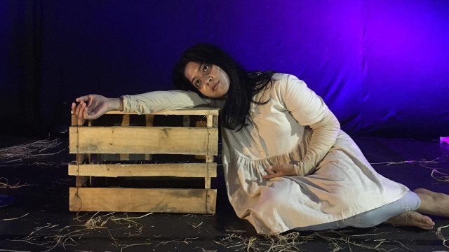 Pementasan monolog Perempuan Obrak Abrik sanggar Teater Syahid, 25 Oktober 2020.