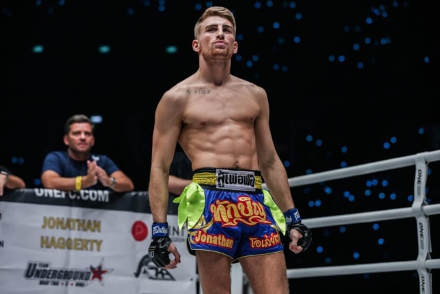 Jonathan "The General" Haggerty bersiap di atas ring ONE Championship (ONE Championship)