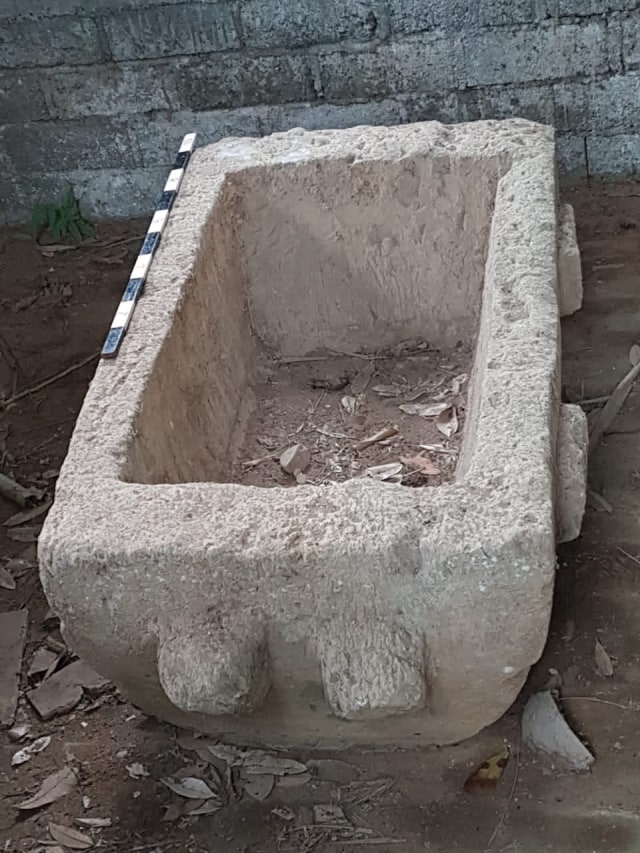 Sarkofagus atau tempat menyimpan jenazah yang ditemukan warga Kecamatan Sawan, Buleleng, Bali. Foto: Dok. Istimewa