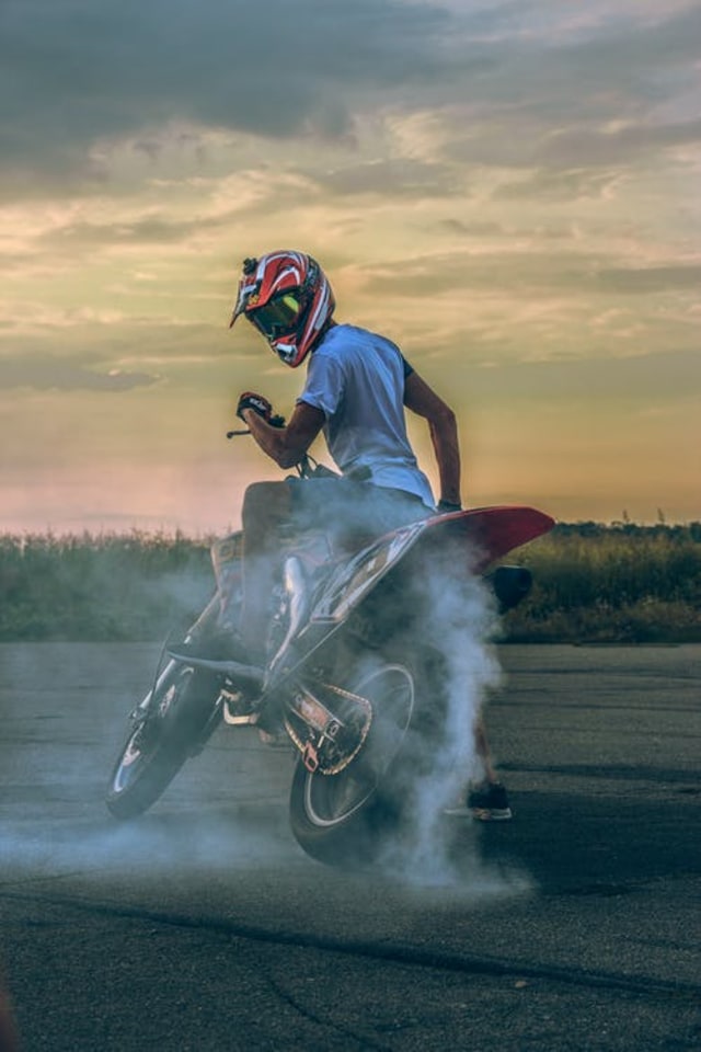 Ilustrasi performa sepeda motor yang meningkat. Foto: Pexels