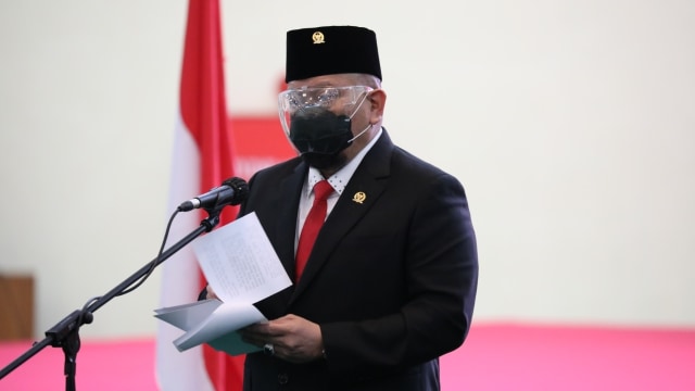 Ketua DPD La Nyalla melantik Sekjen DPD baru dan Deputi Bidang Administrasi. Foto: Dok. Istimewa