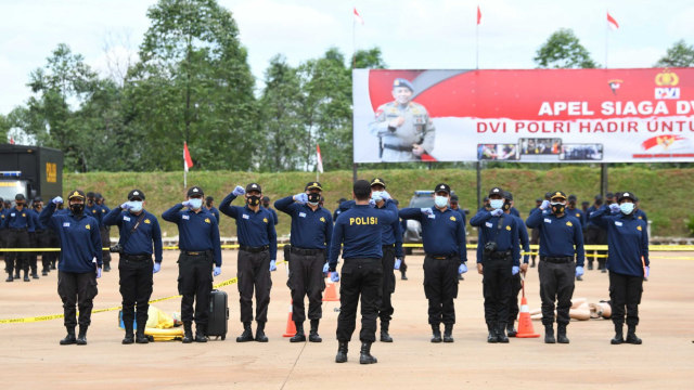 Korbrimob Polri dan Pusat Kedokteran dan Kesehatan Mabes Polri menggelar apel siaga Disaster Victim Identification (DVI) di Lapangan Satlar Korbrimob Polri, Cikeas, Jawa Barat. Foto: Dok. Brimob