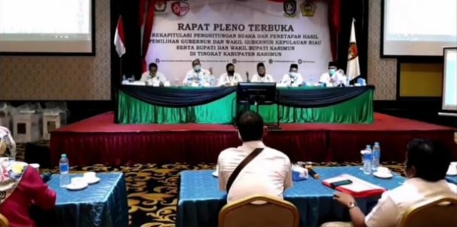 Sidang pleno terbuka KPU Karimun. (Foto: Edo/Batamnews)