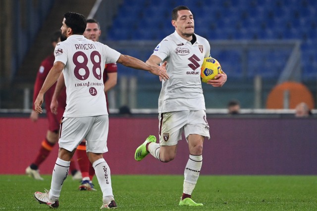Selebrasi pemain Torino usai mencetak gol ke gawang AS Roma pada pertandingan lanjutan Serie A Italia di Stadio Olimpico, Roma, Italia.
 Foto: Vincenzo PINTO / AFP