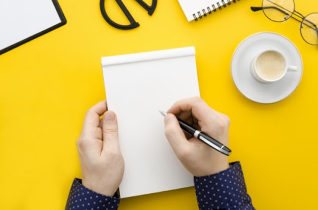  Teks Eksplanasi sumber foto: ScholarsOfficial