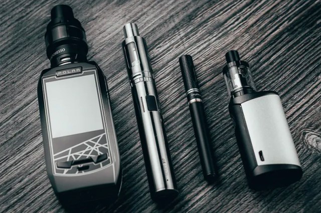 Sumber gambar: https://vaping360.com/learn/what-is-vaping-how-to-vape/