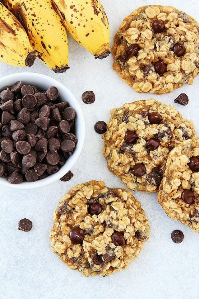 Choco Banana Oatmeal. Sumber: twopeasandtheirpod