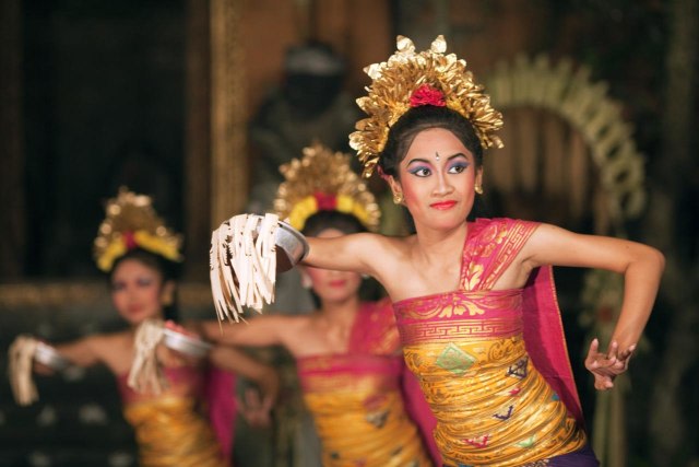Ilustrasi keberagaman masyarakat Indonesia. Foto: Wikipedia