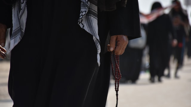 Seorang muslim. Foto; Unsplash.com/mhrezaa