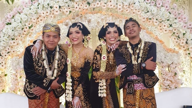 Pernikahan saudara kembar di Lampung Timur. Foto: Dok. Pribadi