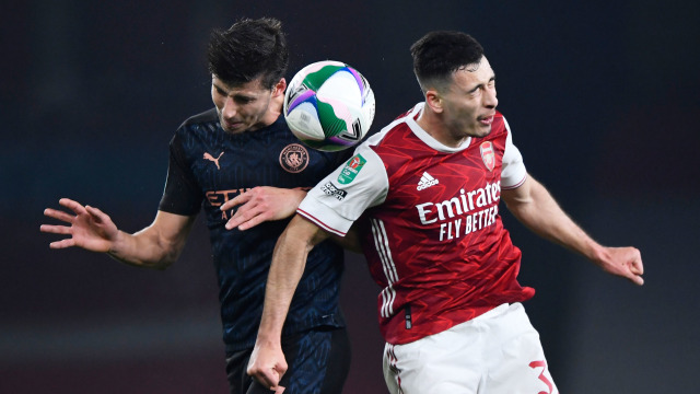 Pertandingan Perempat Final Piala Carabao antara Arsenal melawan Manchester City di Stadion Emirates, London, Inggris, Selasa (22/12/2020). Foto: Toby Melville/REUTERS